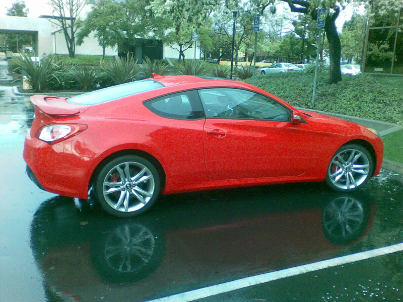 Illustration for article titled 2010 Hyundai Genesis Coupe Spied In Santa Monica